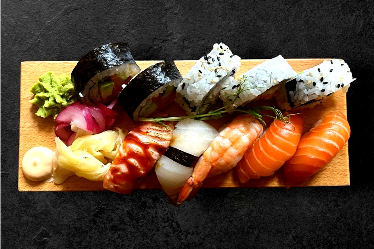 Zen Restaurang| Sushi och Ramen| Växjö - Photo 1