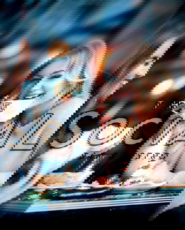 The Social Bar & Bistro - Photo 4