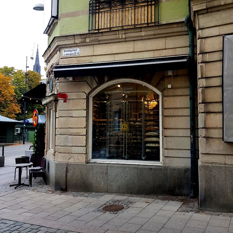 Guntherska shop on the corner - Photo 1