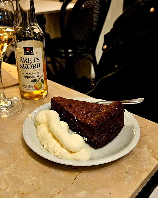 Saluhallen Bar & Café - Photo 5