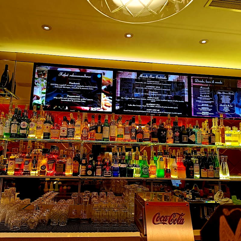 Mando Steakhouse & Bar - Photo 5