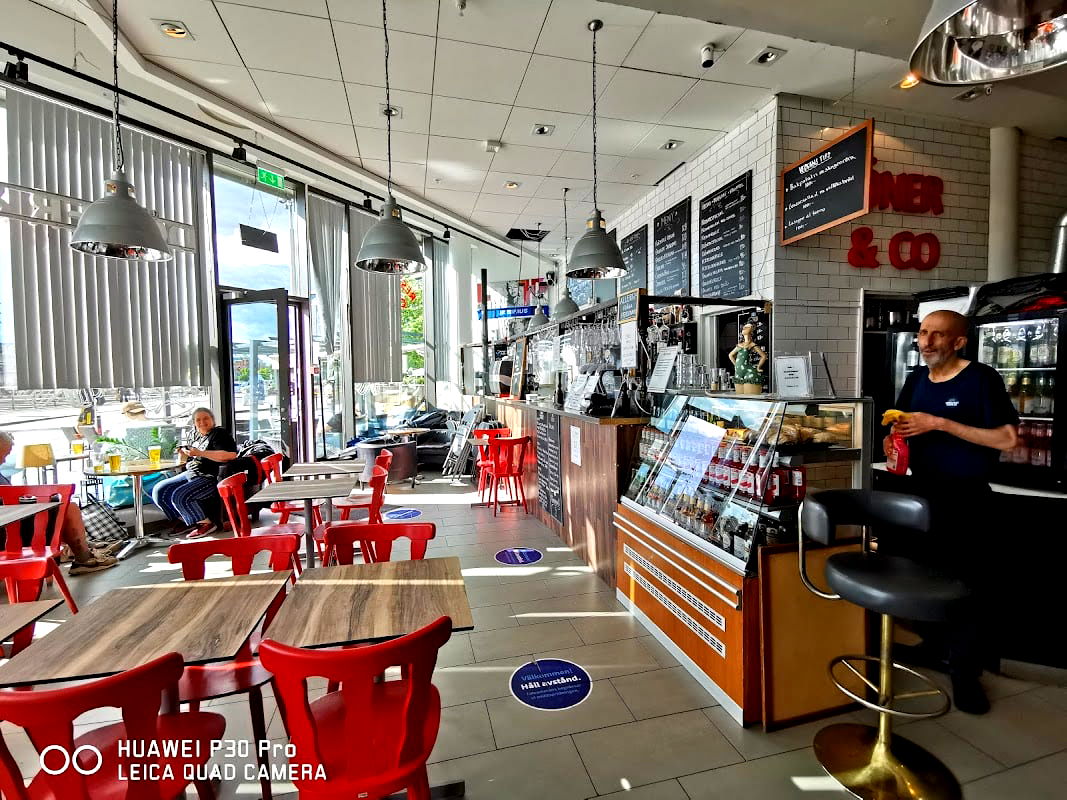 Döner & Co Kitchen & Bar - Photo 4