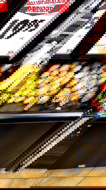 ICA Nära Hörnan - Photo 2