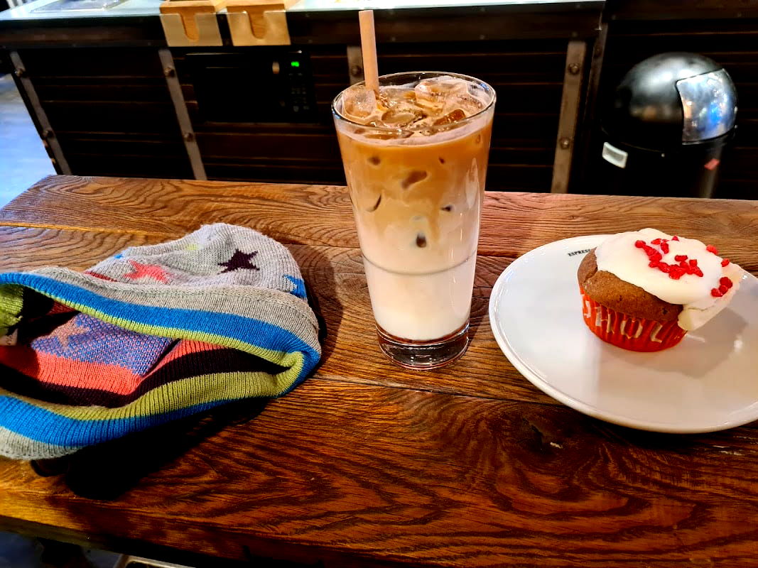 Espresso House Borås Station - Photo 2