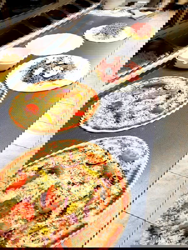 Bergsbrunna pizzeria - Photo 1