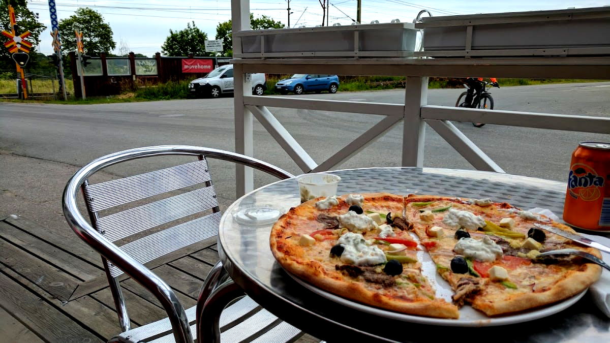 Bergsbrunna pizzeria - Photo 5