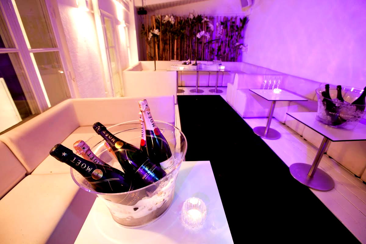 Izakaya Koi - Photo 1