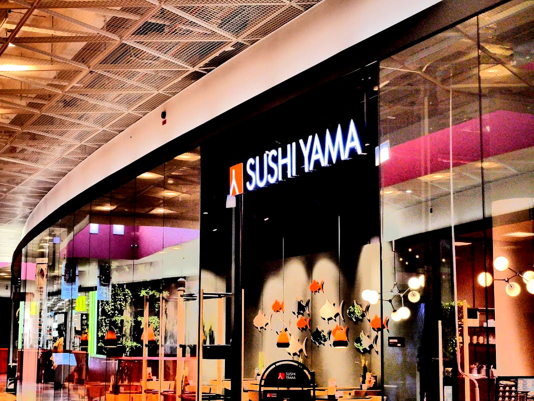 Sushi Yama - Photo 1