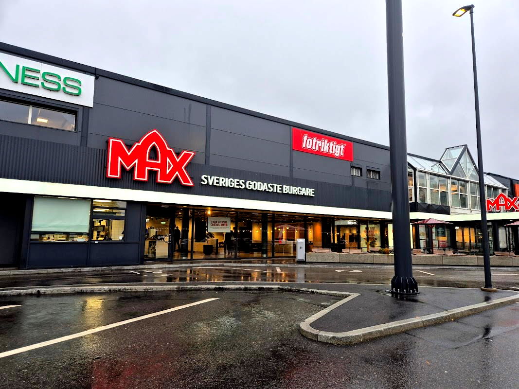 Max Burgers - Photo 5