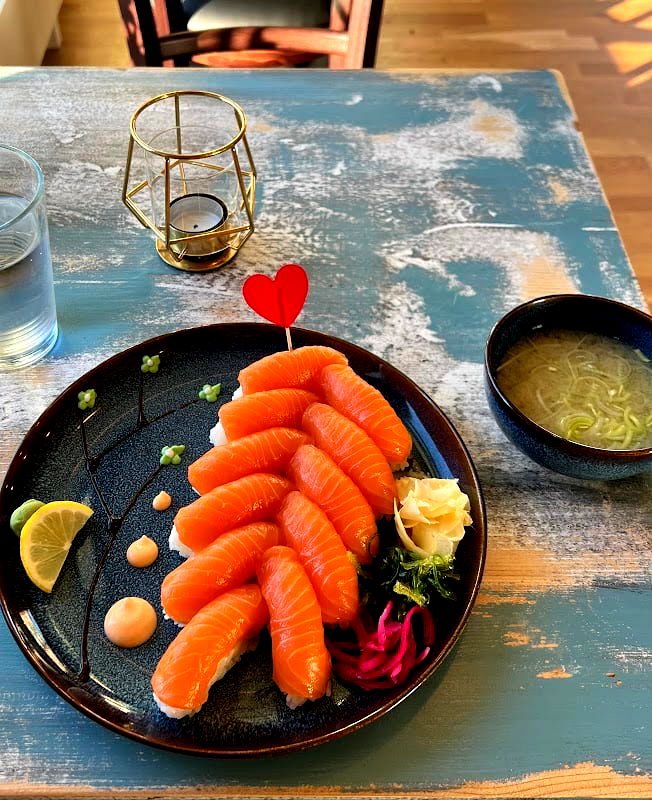 Upplands Sushi - Photo 2