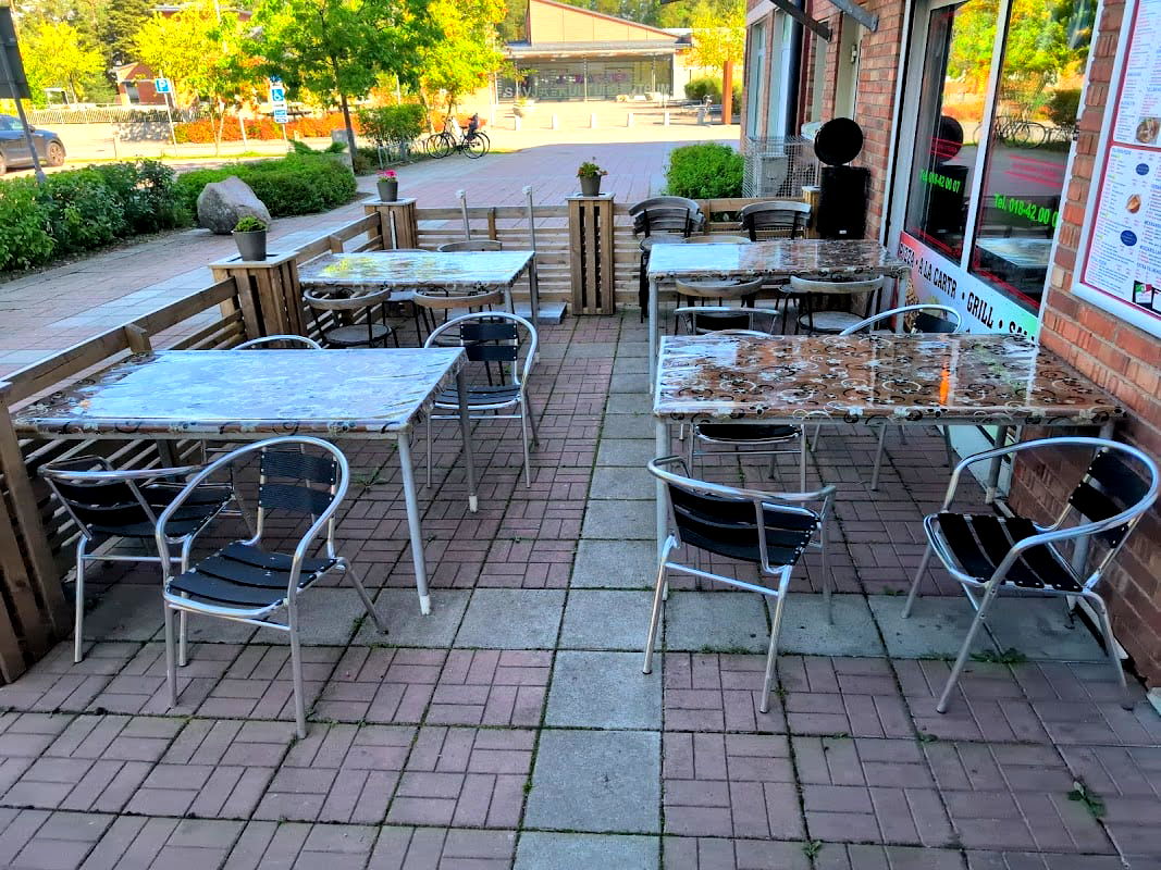 Le Napoli Pizzeria - Photo 1