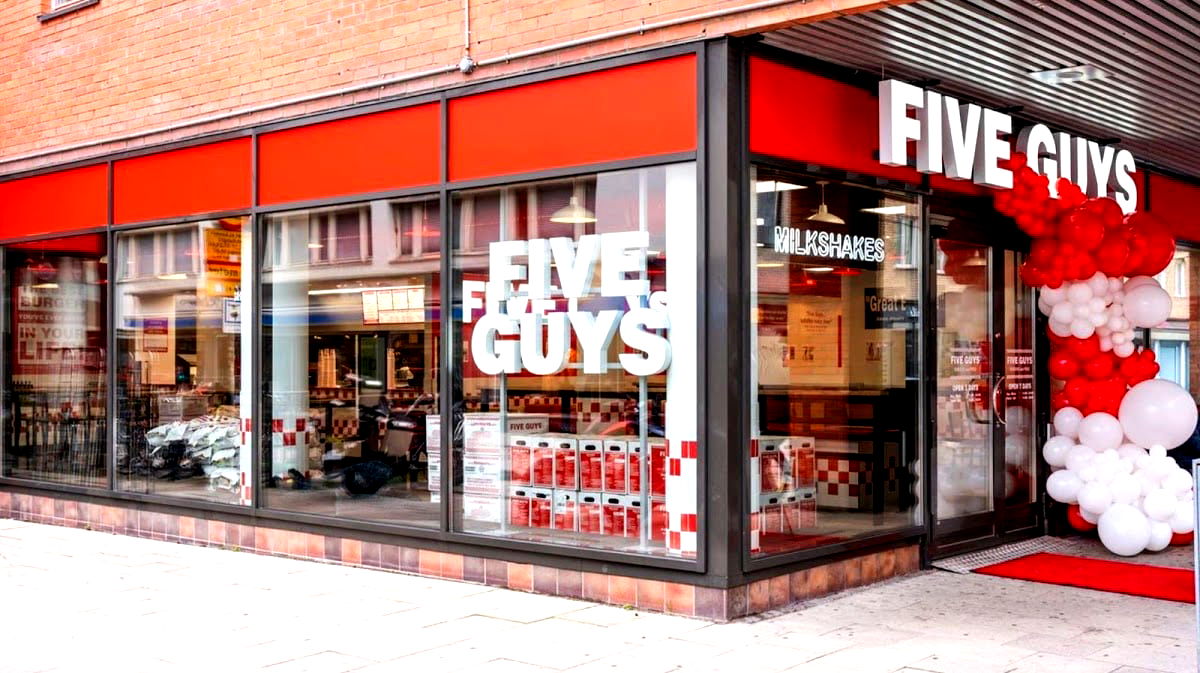 Five Guys - Photo 1