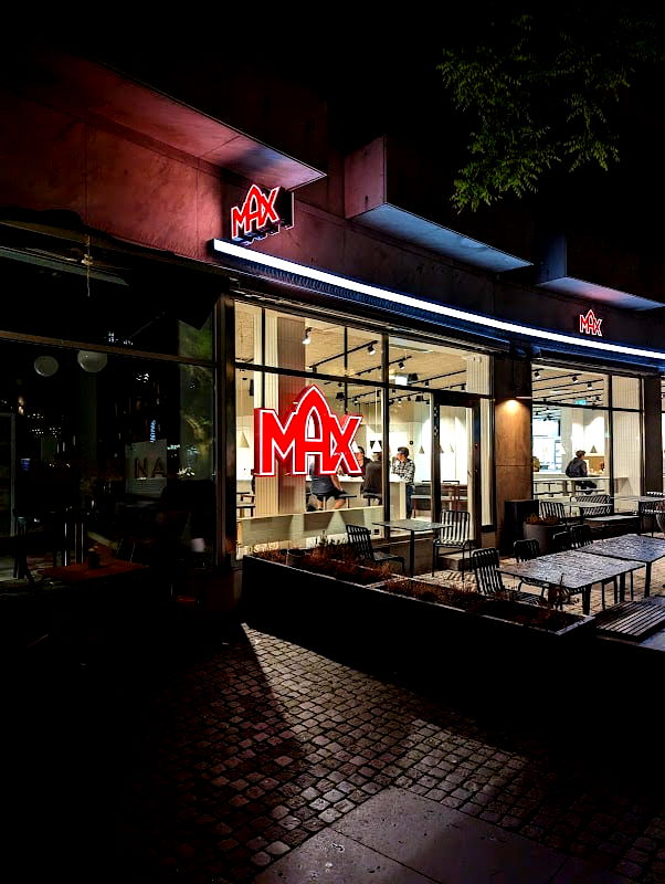 Max Burgers - Photo 1