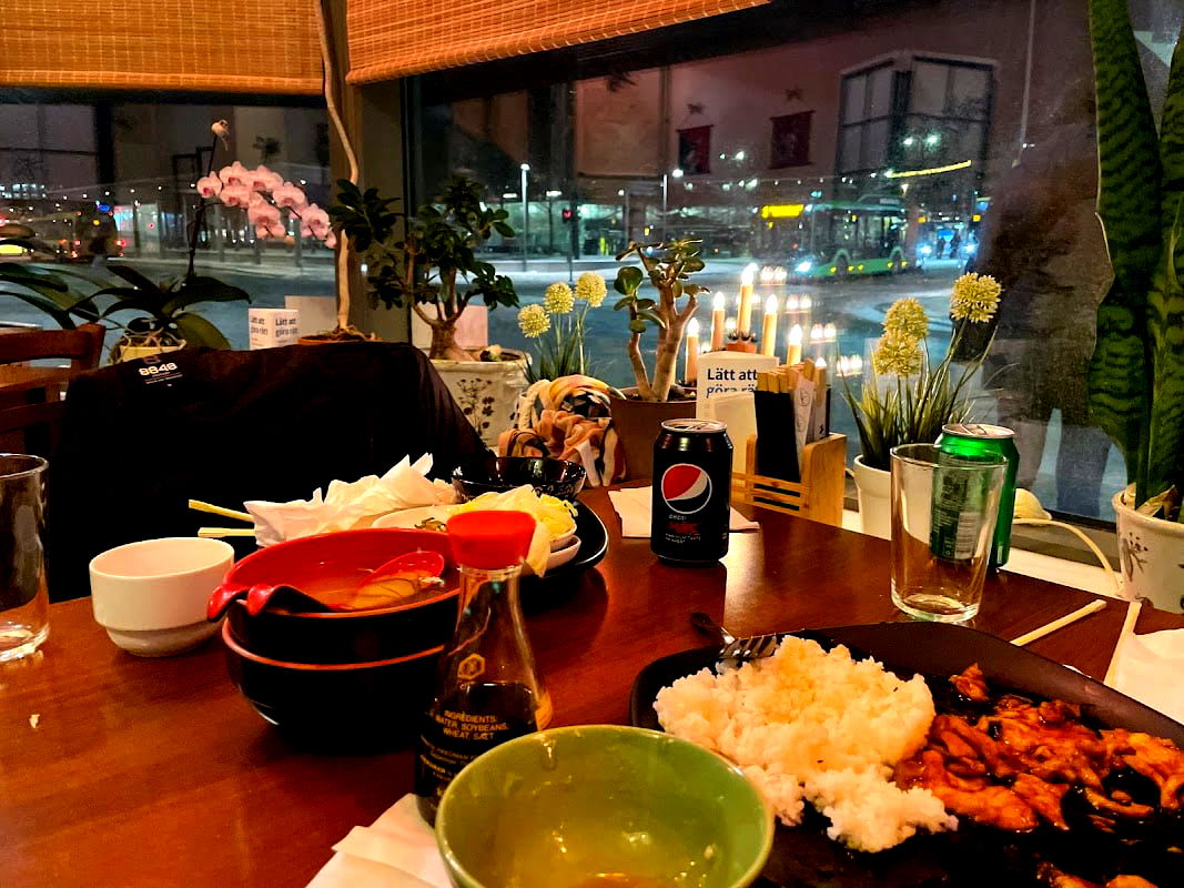 Hikari Sushi Uppsala - Photo 4