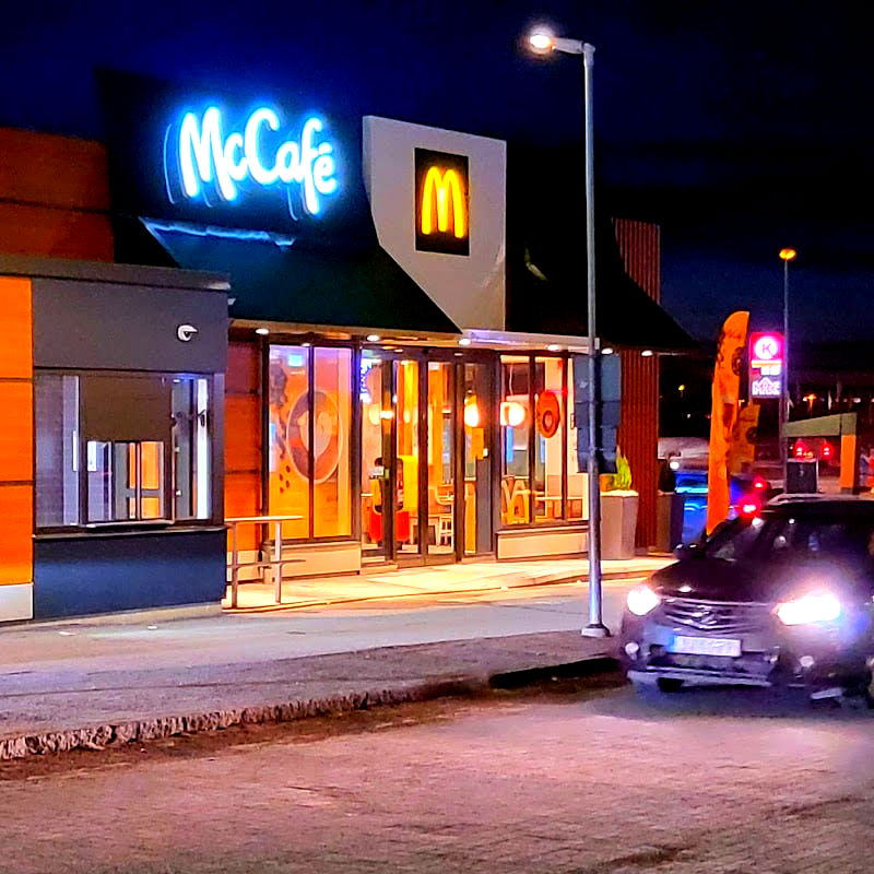 McDonald's Uppsala Gränby - Photo 1