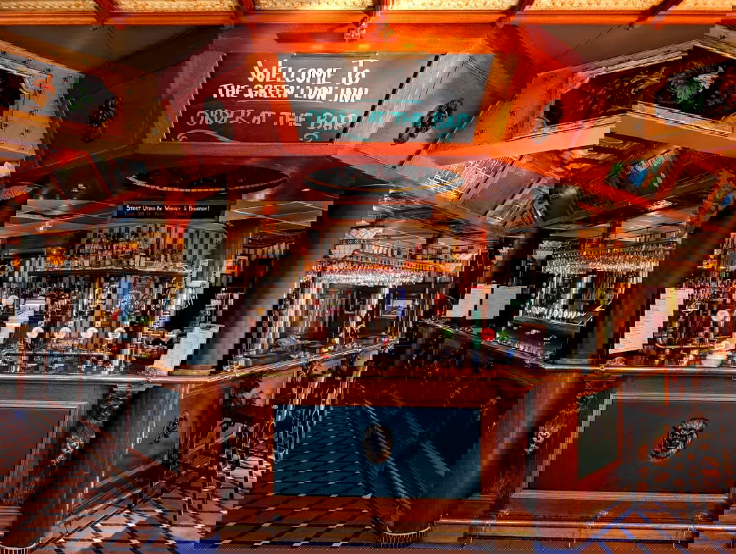 The Green Lion Pub - Photo 1