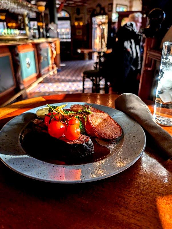 The Green Lion Pub - Photo 2