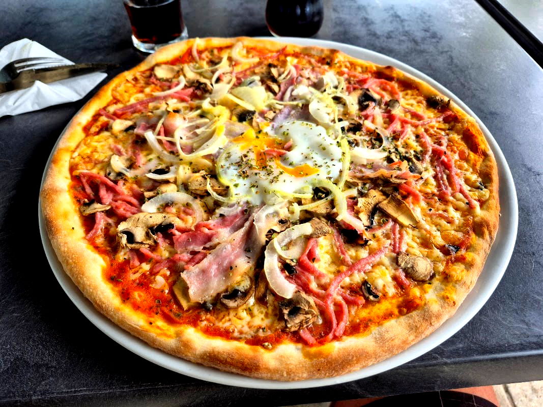 Restaurang Capri Malmö HB - Photo 1