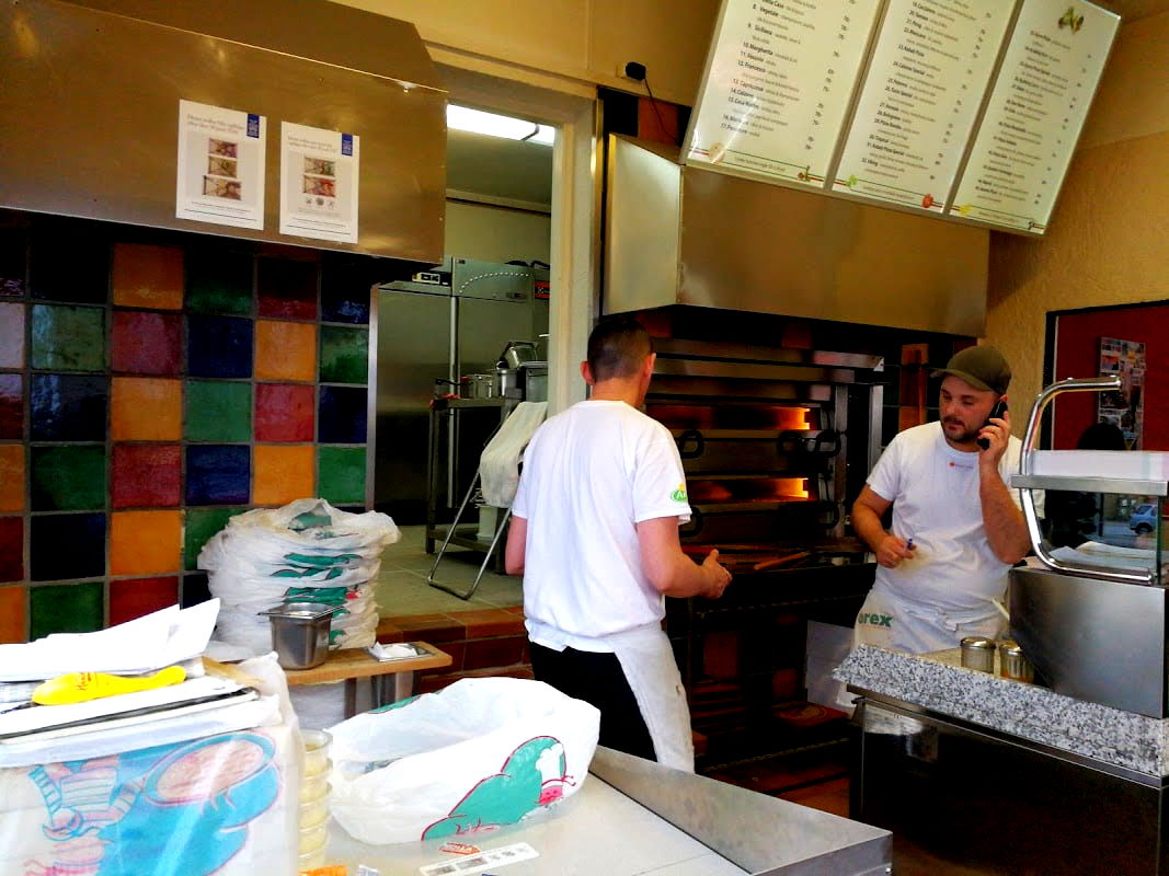 San Remo Pizzeria - Photo 3