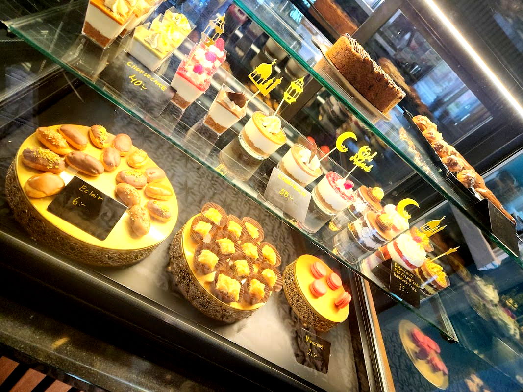 Sweeti Cafe - Photo 1