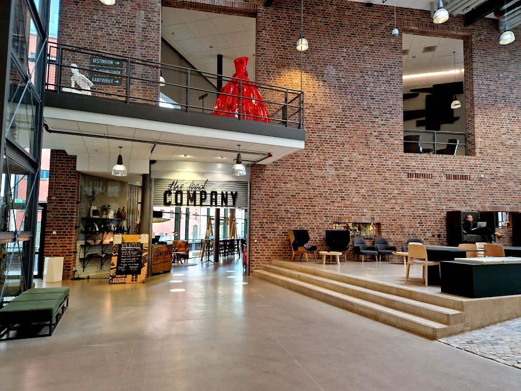 The Company - Photo 5