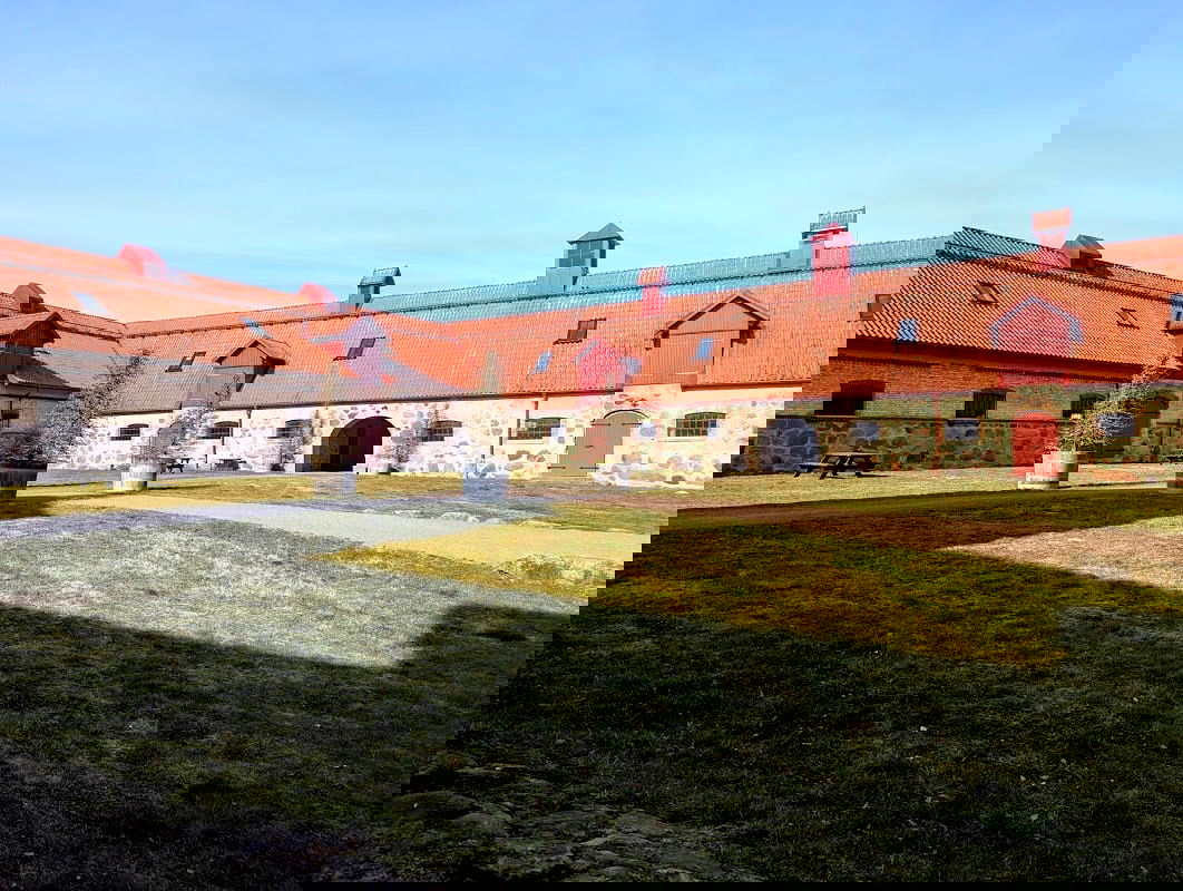 Torup Castle Café - Photo 3