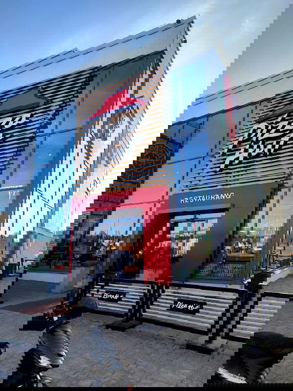 Pizza Hut Uppsala - Photo 3