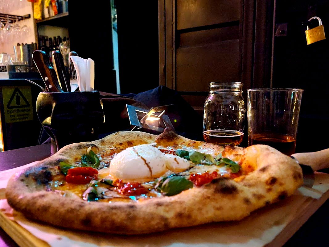 C'mon Pizza & Rock n Roll - Photo 5