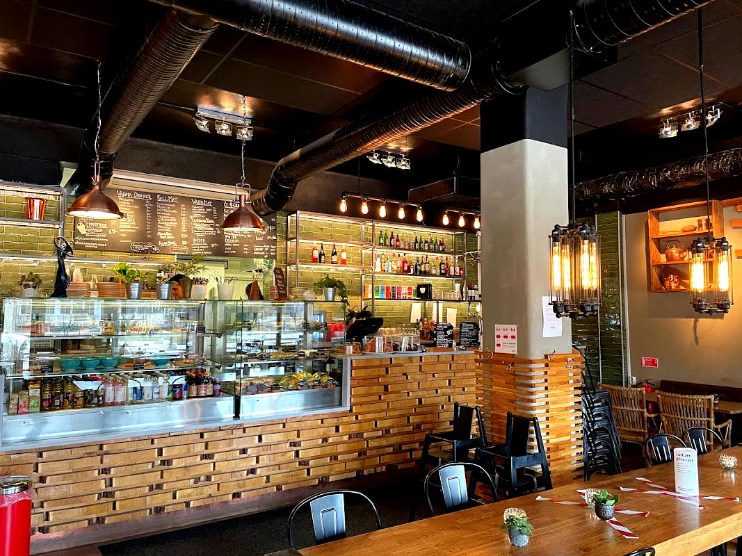 Melrose Cafe - Photo 5